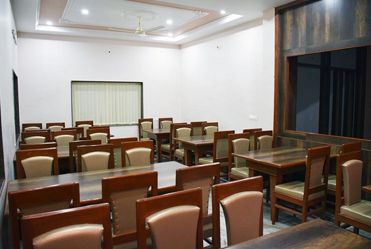 Hotel Amar Palace Ābu Road Extérieur photo